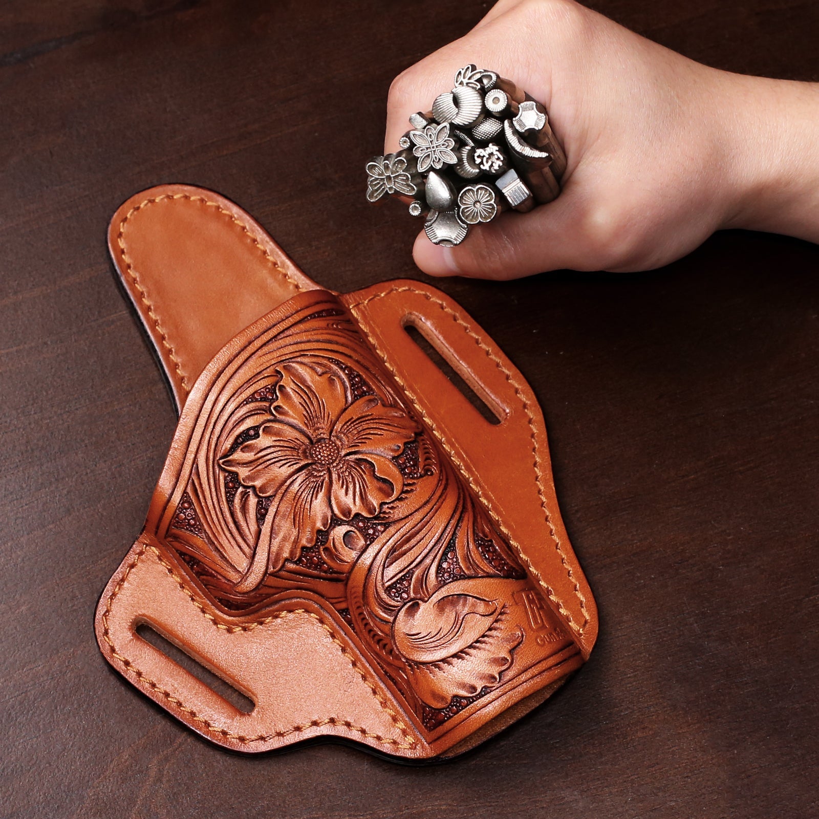 GUN & FLOWER Hand-Carved Full-Grain Leather Luxury OWB Holster for Glock 17/19 Gen 3-5, 22/23/31/32 Gen 3-4, Glock 19x/44/45 – Exclusive Dual-Sided Smooth Protection, Floral Design, Fits 1.5" Belts polymerholster